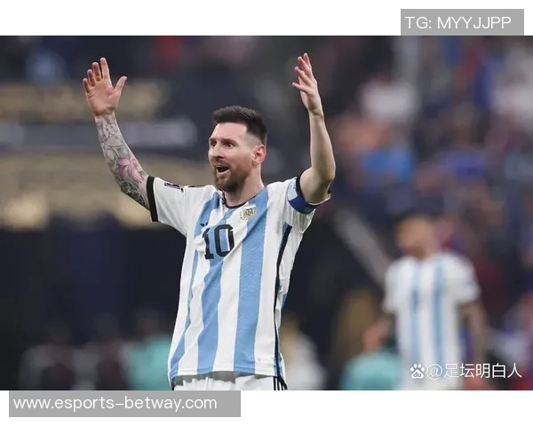 足球传奇人物与他们的球衣号码:背后故事与象征意义解析 足球传奇人物与他们的球衣号码:背后故事与象征意义解析