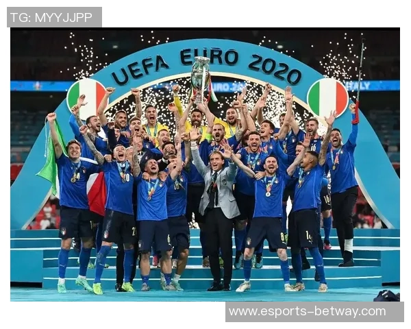 老足球球星卡收藏热潮再起怀旧记忆与时代经典交织魅力 老足球球星卡收藏热潮再起怀旧记忆与时代经典交织魅力